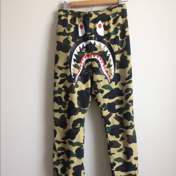 bape shark slim sweatpants